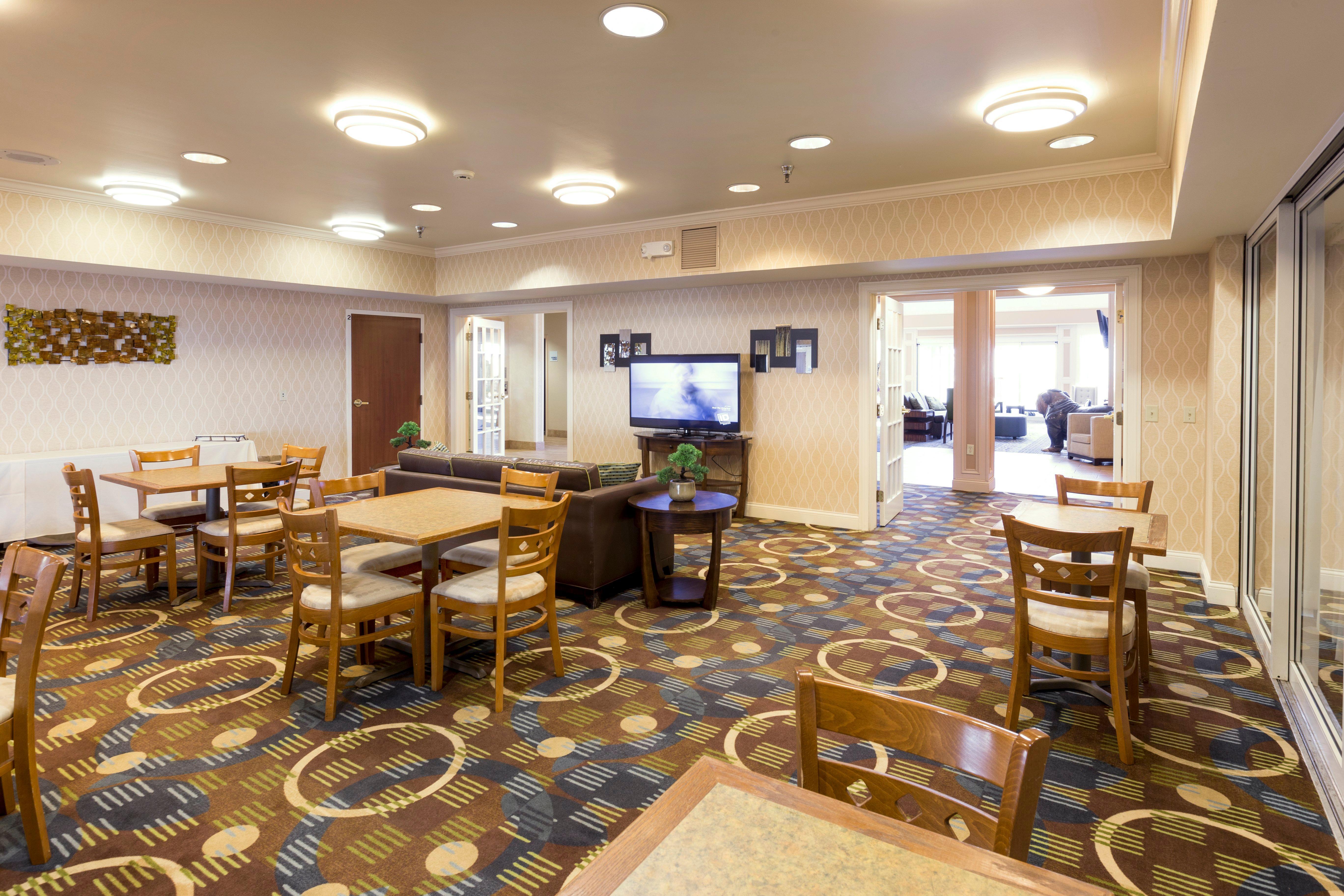Holiday Inn Express Hotel & Suites-Saint Joseph By Ihg Экстерьер фото