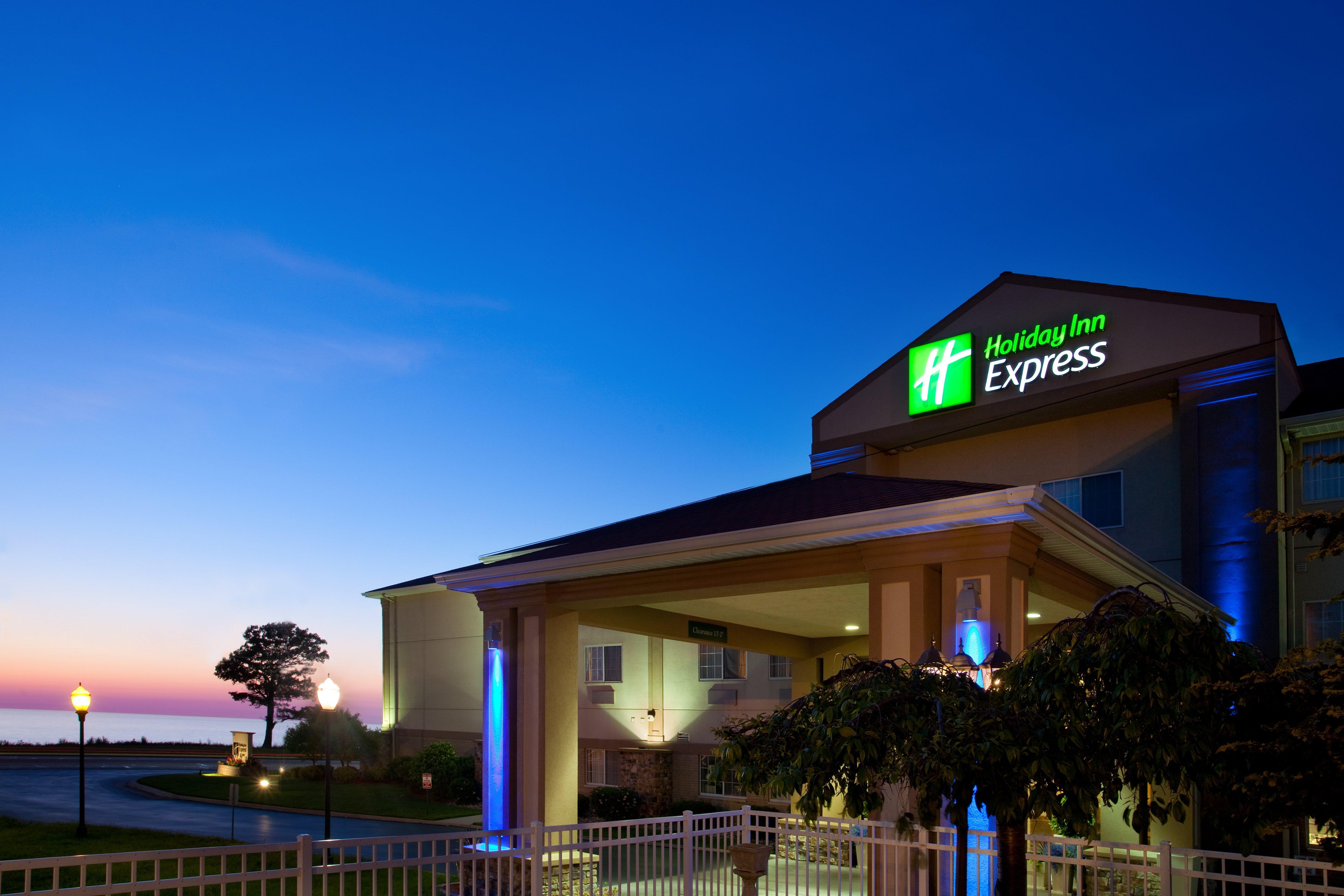 Holiday Inn Express Hotel & Suites-Saint Joseph By Ihg Экстерьер фото